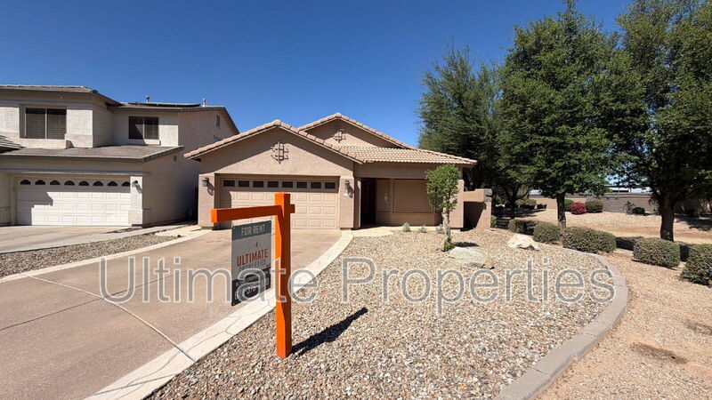 Litchfield Park House: 4252 N Dania Ct