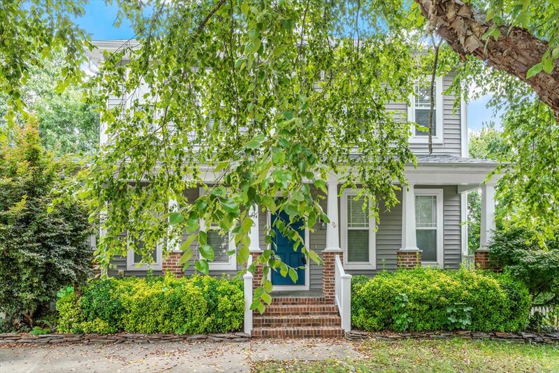 Raleigh House: 2396 Sapphire Valley Drive