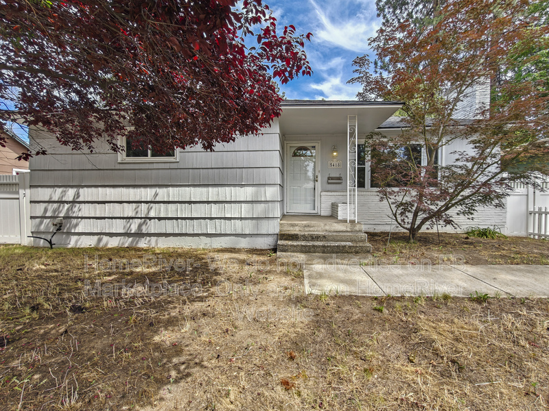 Spokane House: 5418 N Maple St