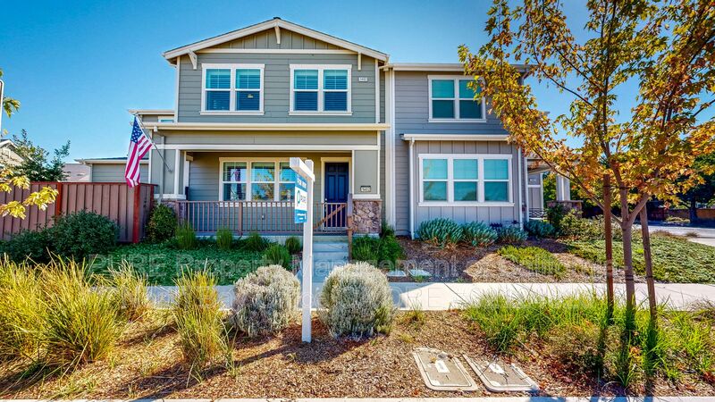 Santa Rosa House: 1402 Rusch Drive