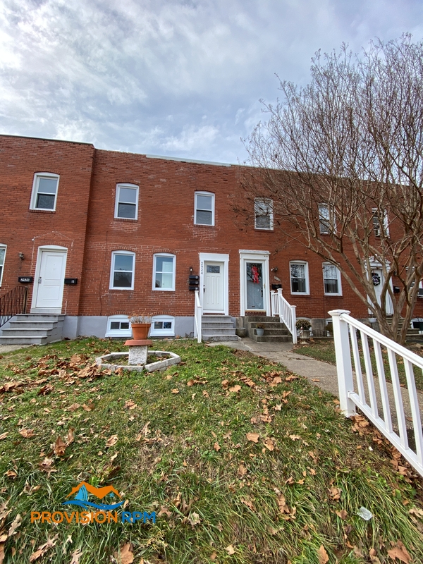 Dundalk Condo: 2924 Yorkway