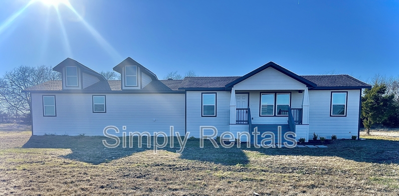 Leonard House: 383 Mcilrath Road