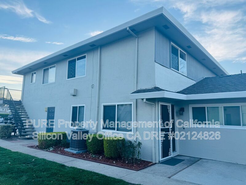 San Jose House: 264 Tradewinds Court