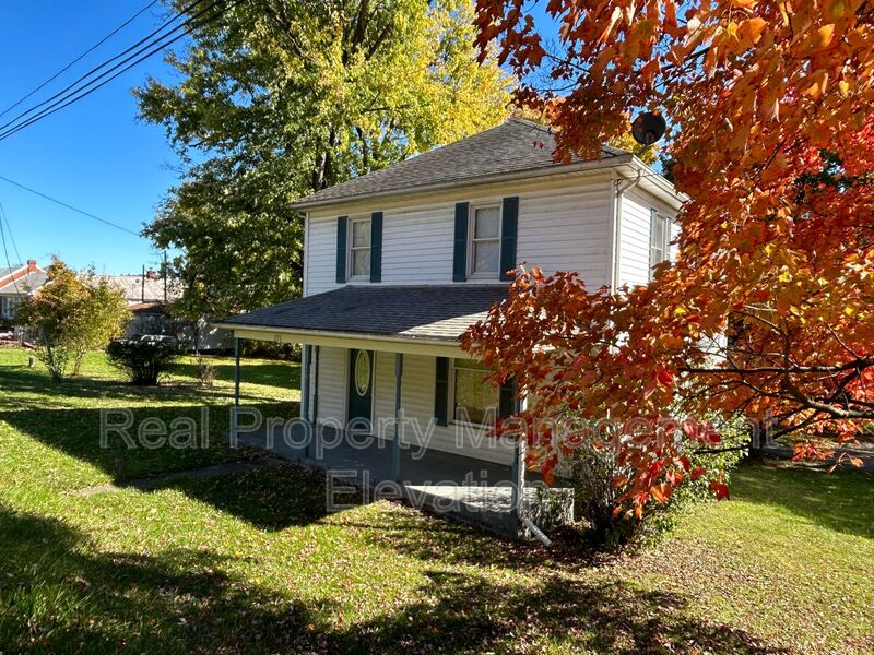 Request a Viewing for 275 Gore Rd. Tenant Turner