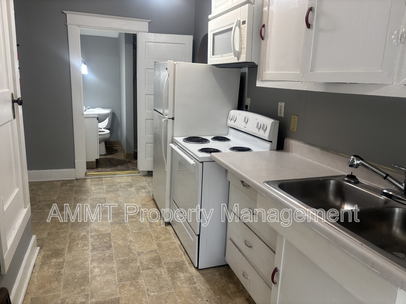 Cedar Rapids Condo: 1725 D Avenue NE - 3