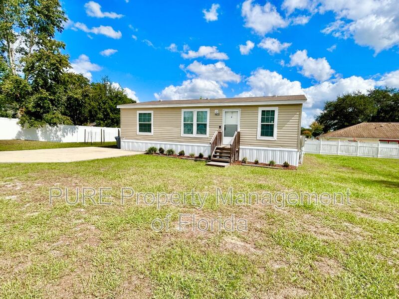 Ocala House: 8439 SW 65th Ter