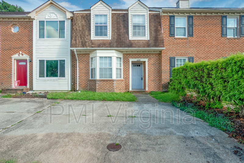 Request a Viewing for 609 Sedgefield Ct Tenant Turner