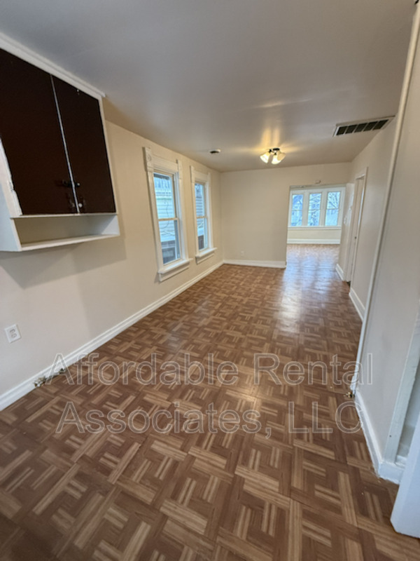 Milwaukee Condo: 1947 S 11th St
