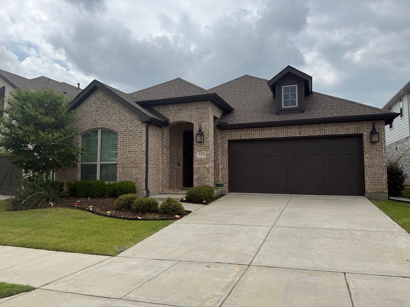 Aubrey House: 528 Evergreen Rd