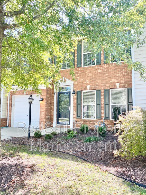 Yorktown House: 303 Daniels Dr