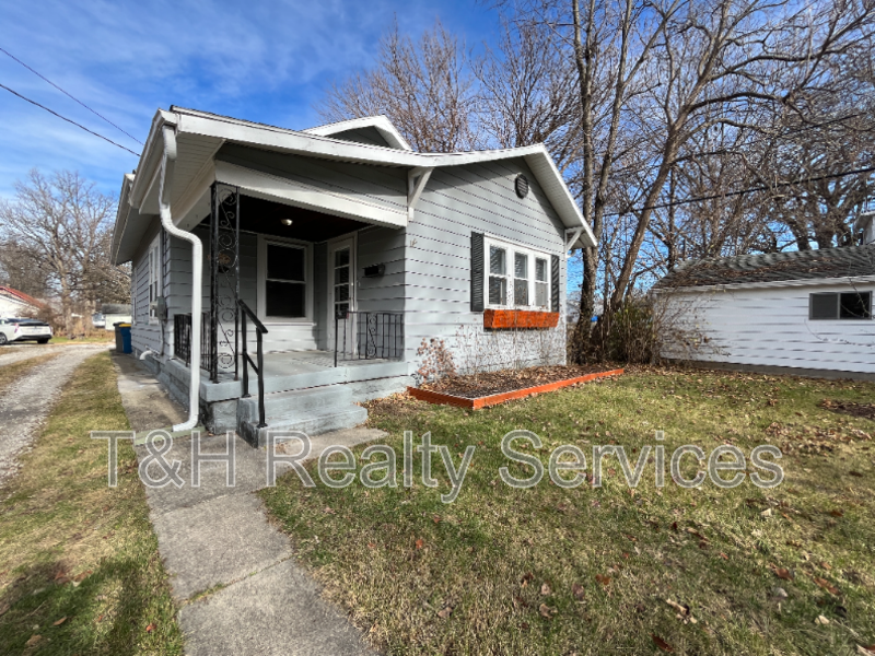 Indianapolis House: 5956 East Beechwood Avenue