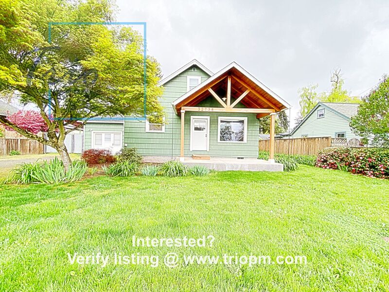 Coburg House: 32738 E Mill Street