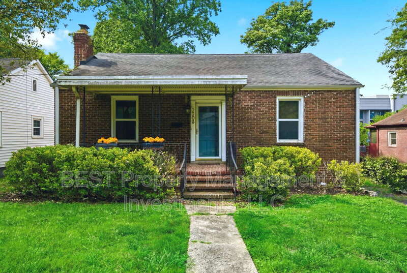Charlotte House: 2208 Wilmore Drive