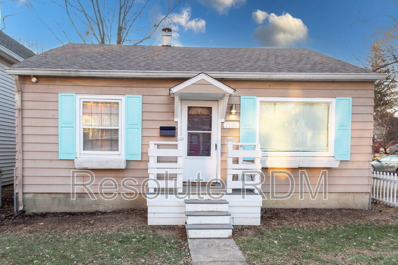 Indianapolis House: 1128 Sterling Street