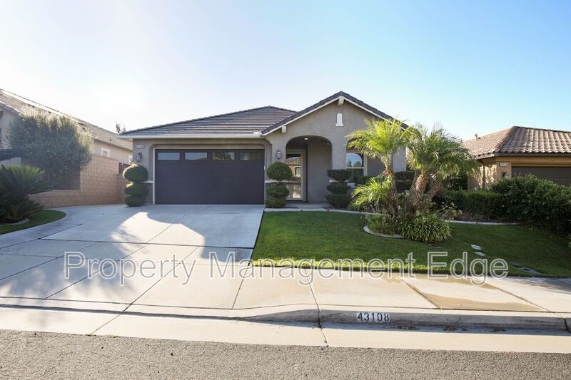 Temecula House: 43108 Greene Cir