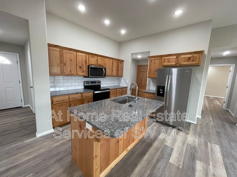 Rogersville House: 529 Evergreen