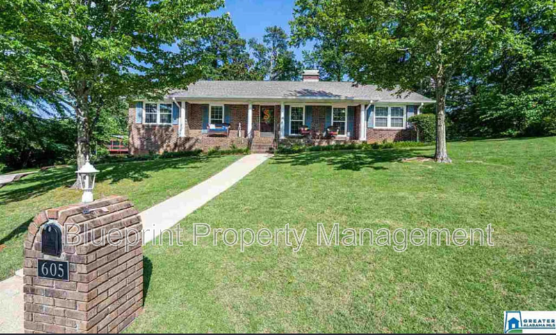 Birmingham House: 605 Dunmore Circle