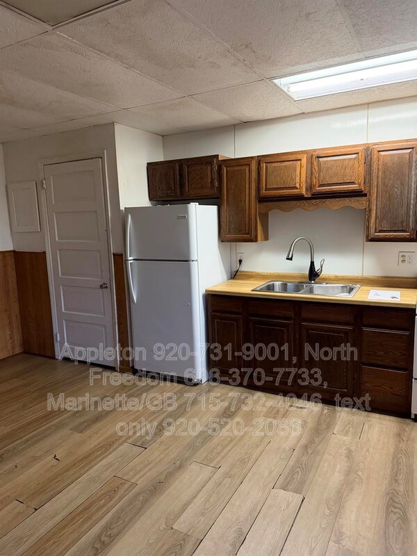 North Freedom Condo: S7559 US 12 D5