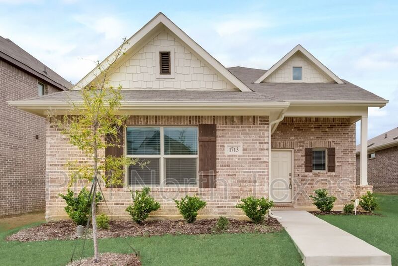 Celina House: 1713 Wayne Lane