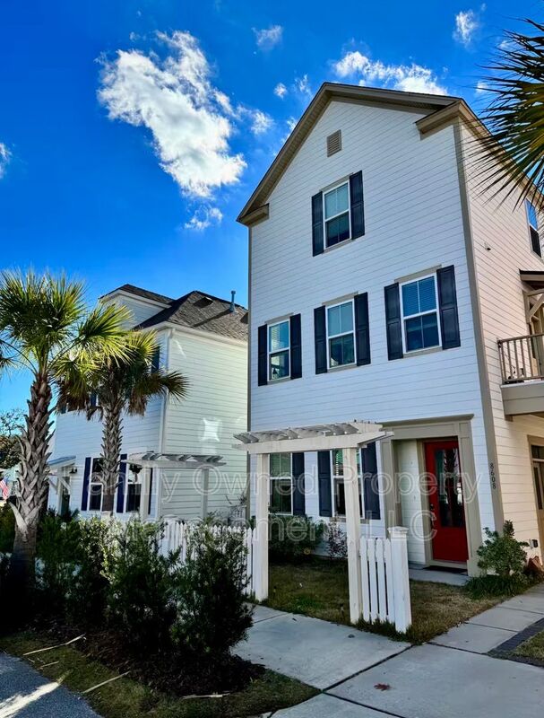 Hanahan House: 8608 Bowen Corner Ave