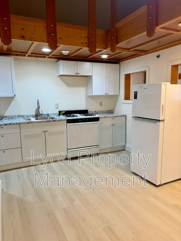 Central Falls Condo: 262 Illinois Street