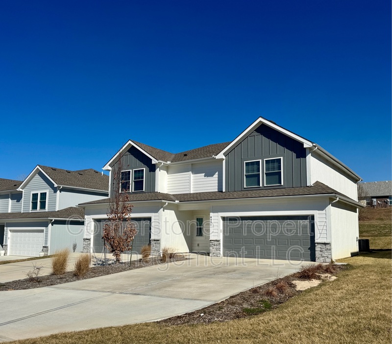 De Soto Condo: 8431 Valley Spring Drive - 1