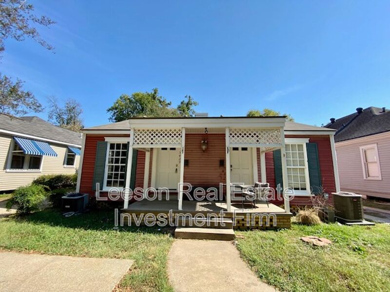 Shreveport House: 3429 Beverly Place