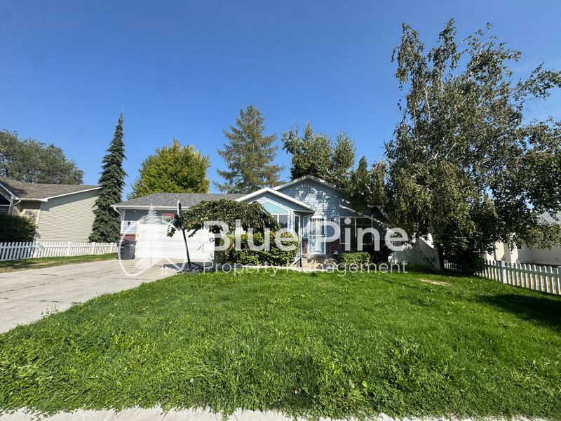 Idaho Falls House: 3705 Spring Creek Drive