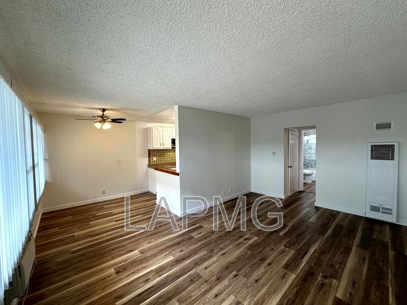 Santa Fe Springs House: 10919 Pioneer Blvd