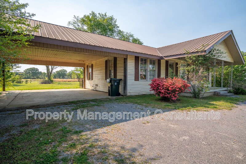 New Hope House: 2208 Old Gurley Pike