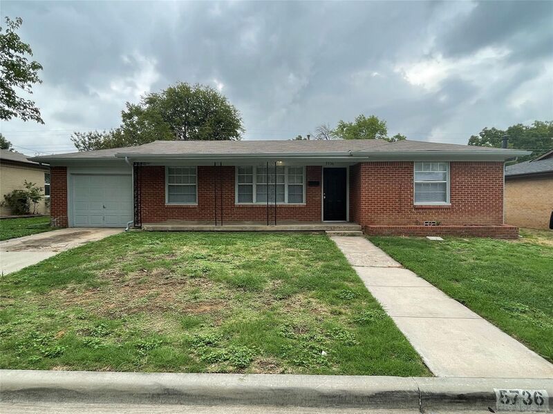 Westworth Village House: 5736 Aton Ave