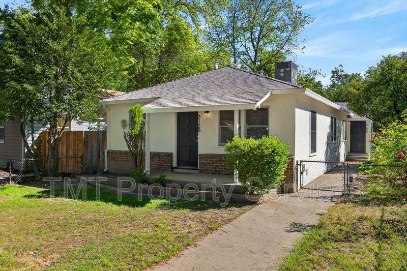 Sacramento House: 3126 B Street