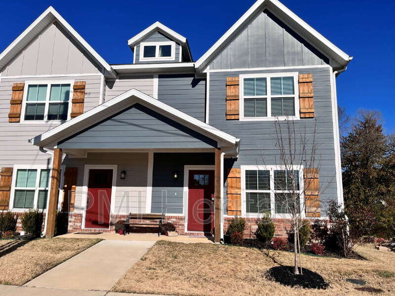 Fayetteville Condo: 1452 W Sligo St