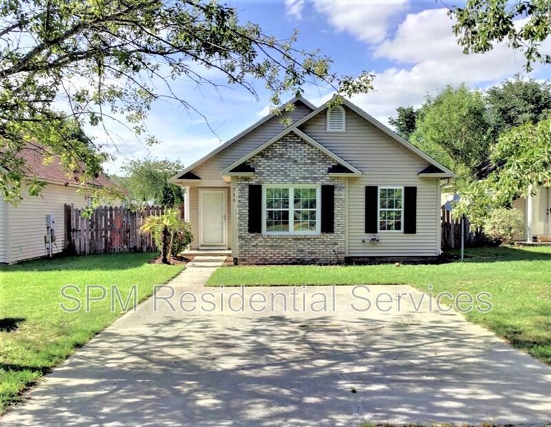 Wilmington House: 733 Grathwol Dr