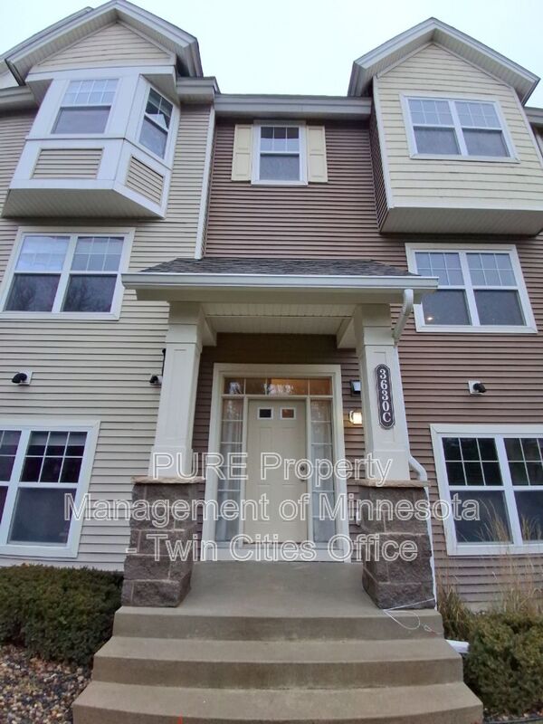 Woodbury Townhome: 3630 Hazel Trl