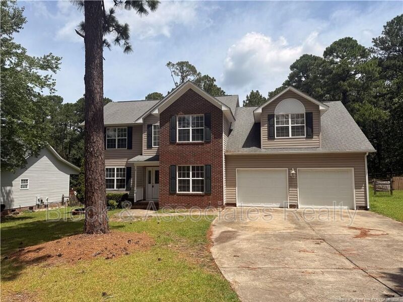 Sanford House: 42 Grayson Place
