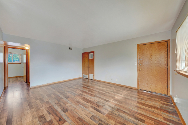 Lincoln Condo: 1641 Prospect