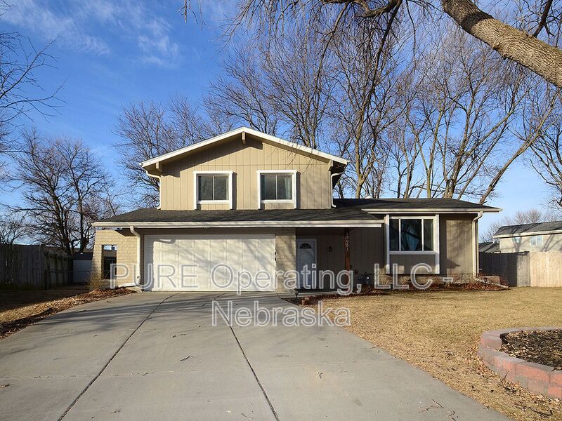 Omaha House: 13951 Jefferson Cr