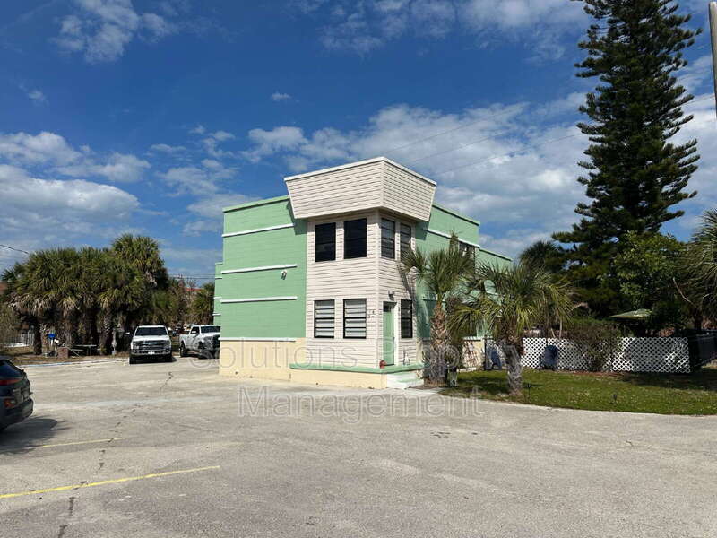 Cocoa Beach Condo: 1630 S Atlantic Ave