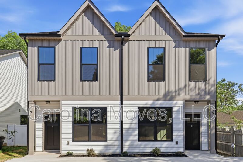 Greenville House: 19A Scott St.