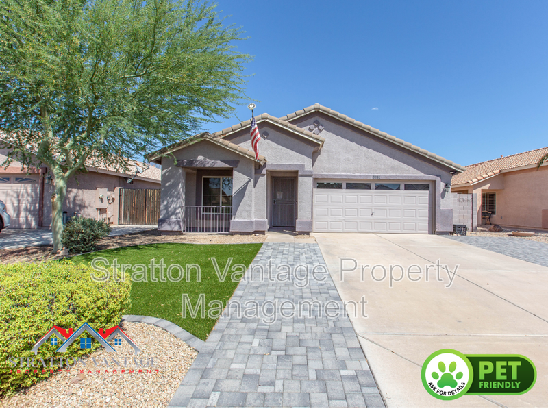 Gilbert House: 3531 S Moccasin Trl