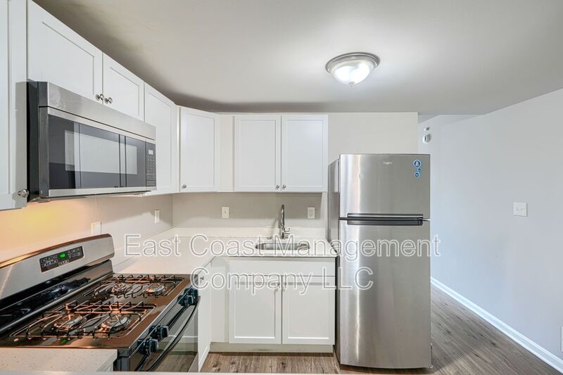 Baltimore House: 2308 Jefferson St