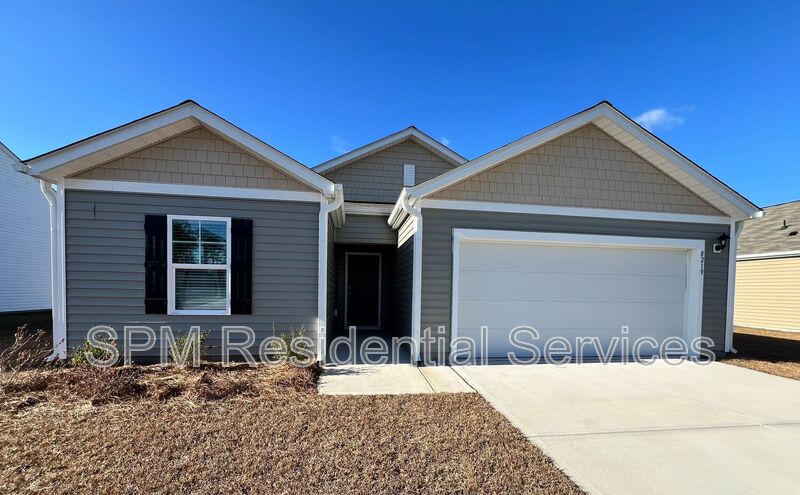 Leland House: 8219 E. Highcroft Dr. NE