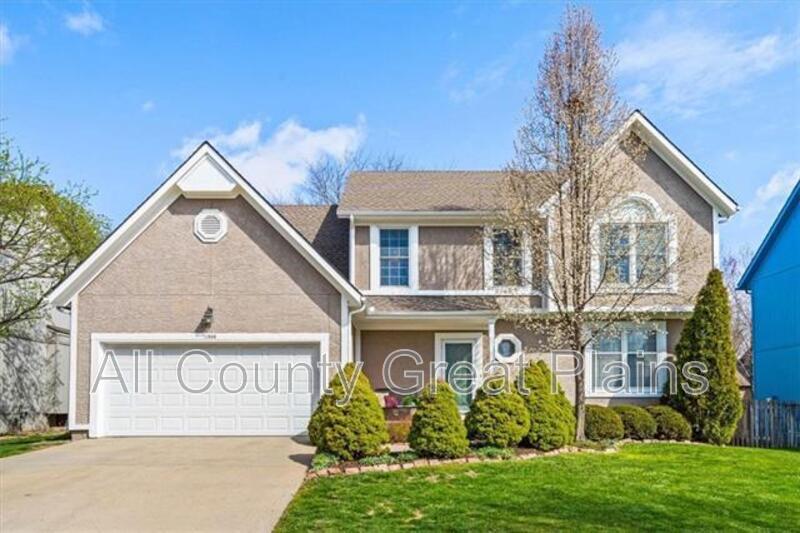 Overland Park House: 11506 W 117th Terrace