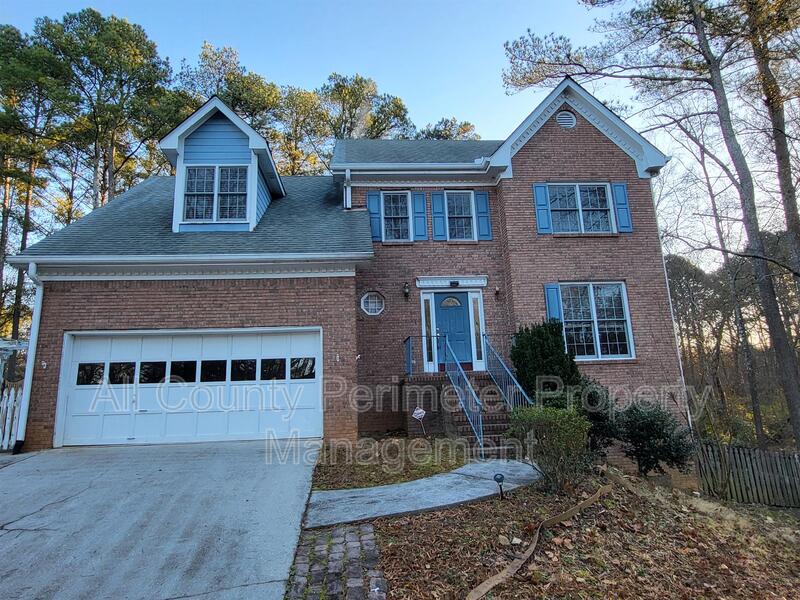 Snellville House: 2990 Riverbend Drive