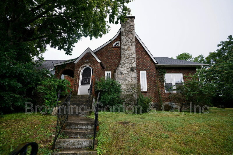 Nashville House: 1509 Bernard Ave.