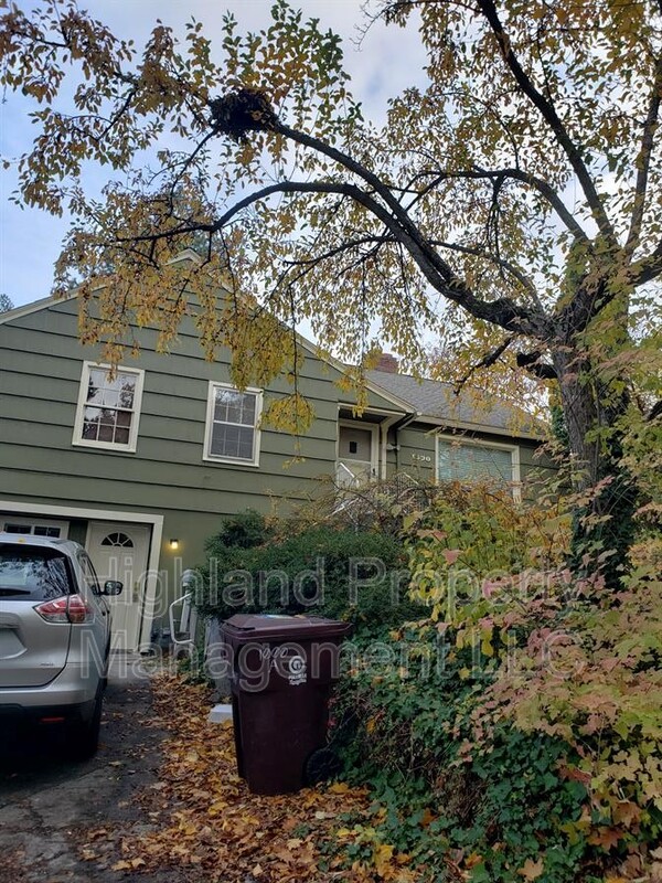 Pullman Condo: 1000 NE Creston Ln.