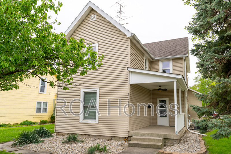 Indianapolis House: 1211 East Hanna Avenue