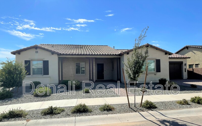 Queen Creek House: 19470 S 210th Street