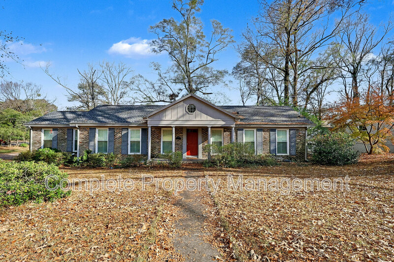 Mountain Brook House: 3801 Cromwell Drive